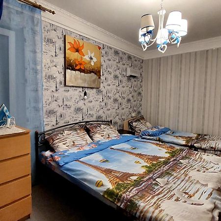 2 Bedroom Apartment Metro Vasilkovskaya Κίεβο Εξωτερικό φωτογραφία